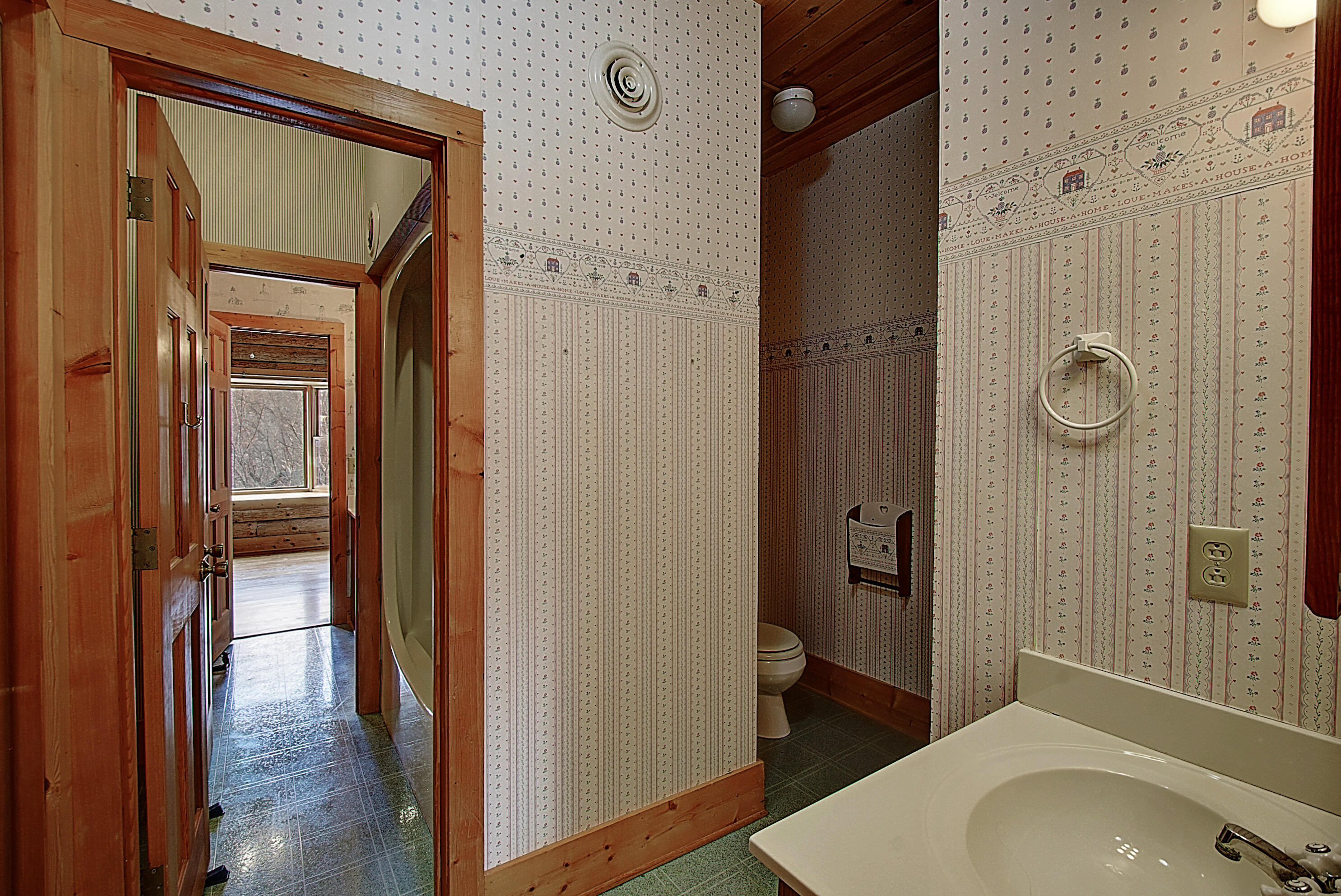 303 Dalewood Road Johnson City, TN 37601 - Photo 49 of 100 DSC_0334And8more