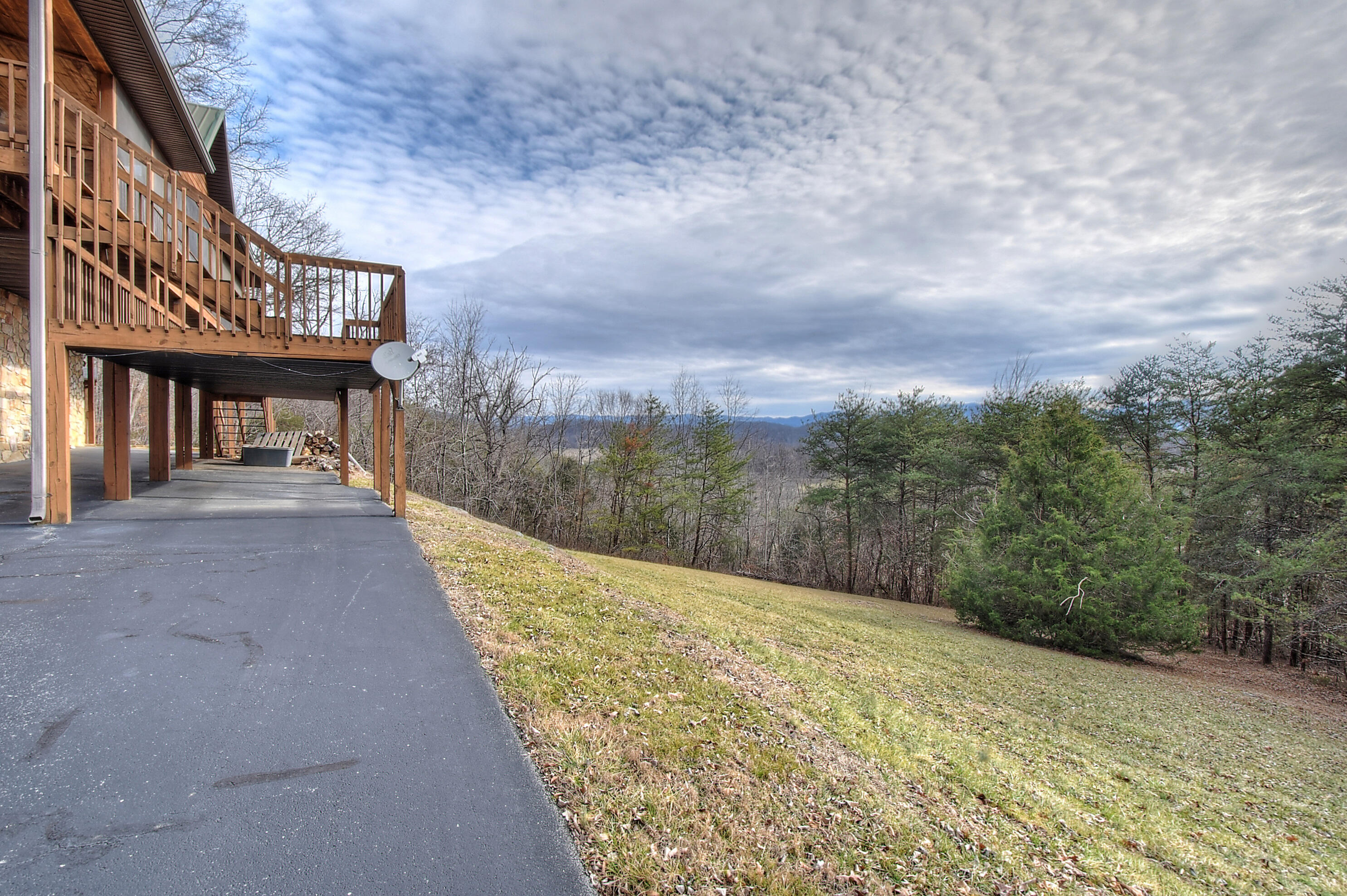 303 Dalewood Road Johnson City, TN 37601 - Photo 6 of 100 6