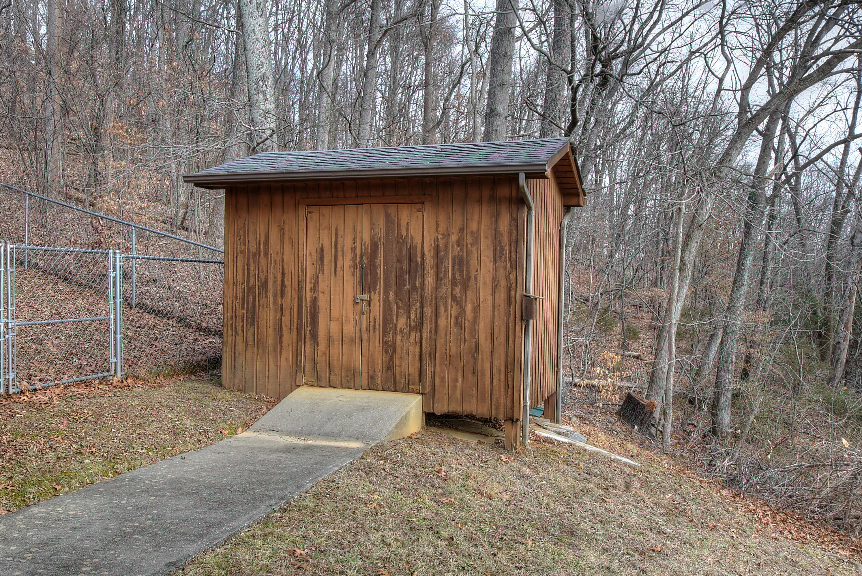 303 Dalewood Road Johnson City, TN 37601 - Photo 64 of 100 DSC_0568_69_70_71_72_73