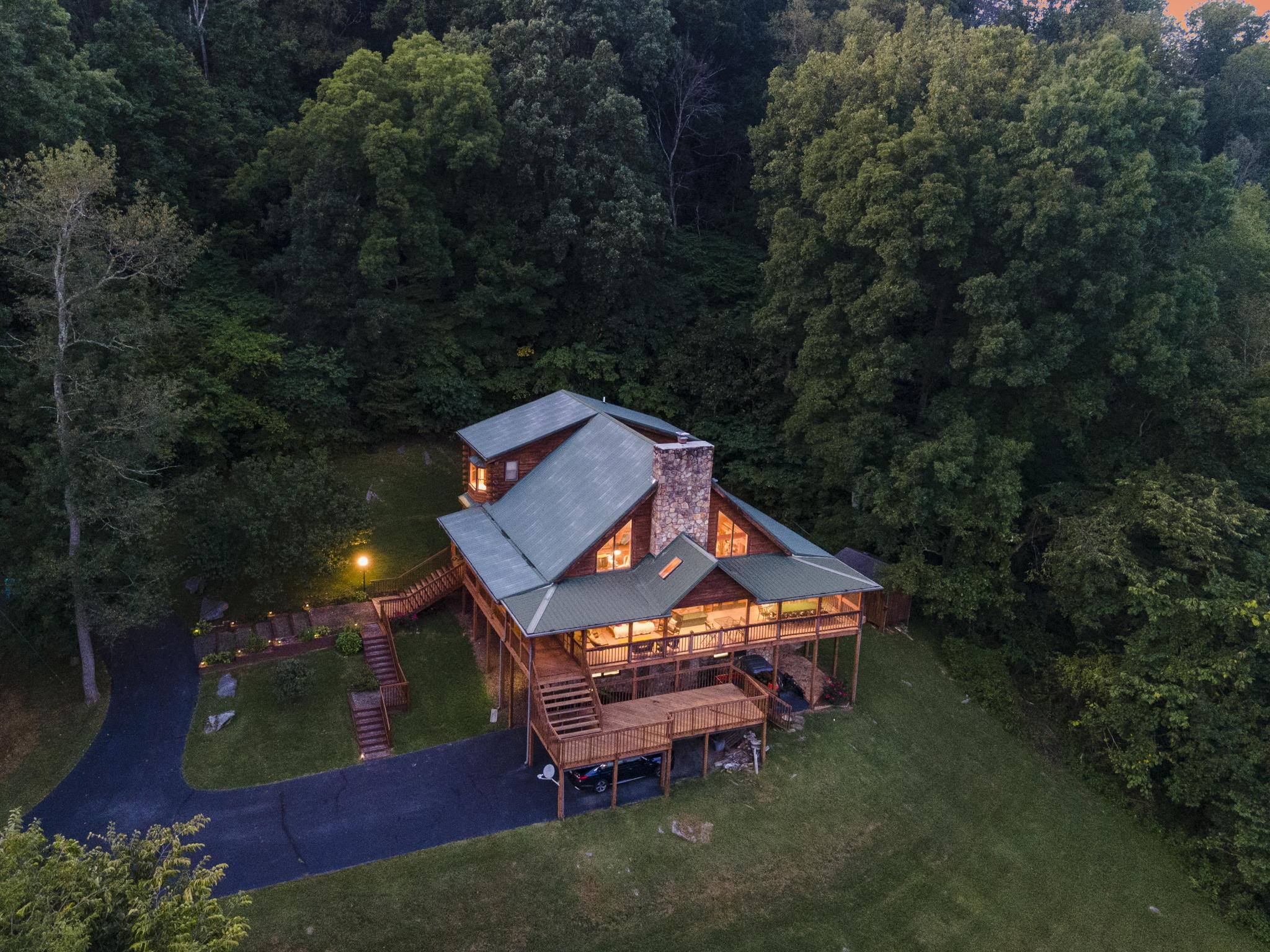 303 Dalewood Road Johnson City, TN 37601 - Photo 75 of 100 3-web-or-mls-DJI_0223