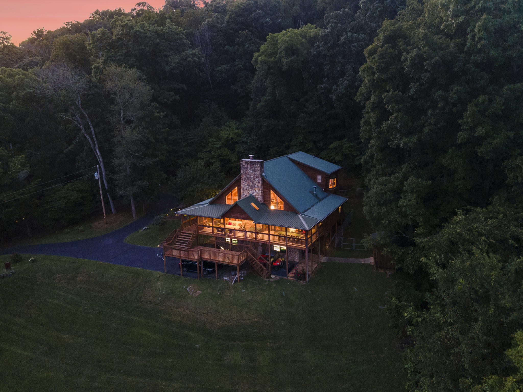 303 Dalewood Road Johnson City, TN 37601 - Photo 76 of 100 4-web-or-mls-DJI_0228