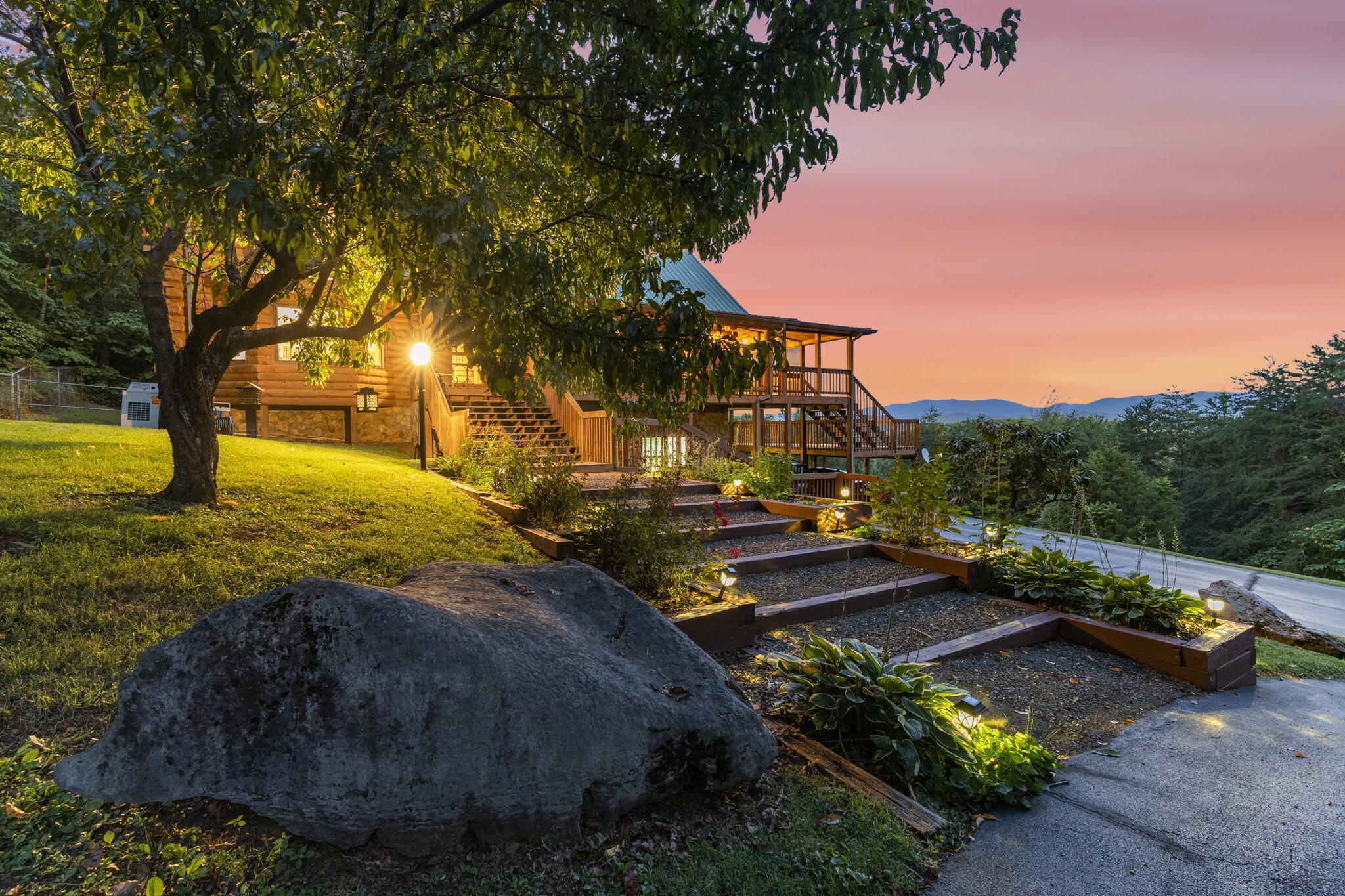 303 Dalewood Road Johnson City, TN 37601 - Photo 81 of 100 9-web-or-mls-DSC07620