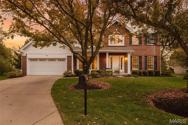 $725,000 | 16804 Lansbrooke Court, Chesterfield, MO 63005