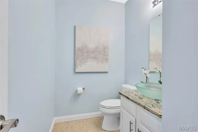 $725,000 | 16804 Lansbrooke Court, Chesterfield, MO 63005