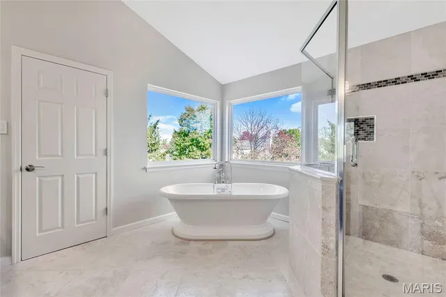 $725,000 | 16804 Lansbrooke Court, Chesterfield, MO 63005