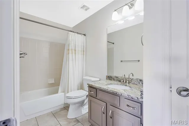 $725,000 | 16804 Lansbrooke Court, Chesterfield, MO 63005