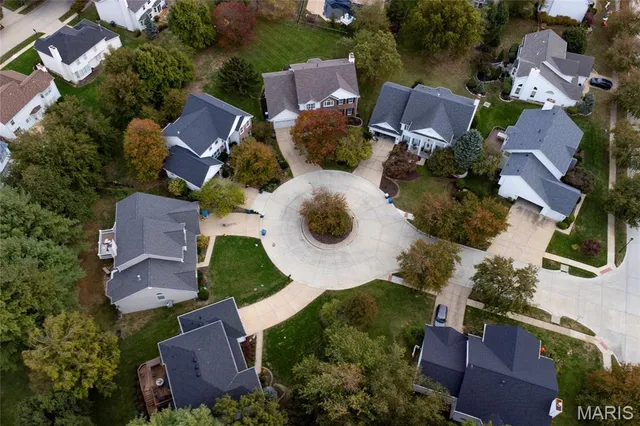 $725,000 | 16804 Lansbrooke Court, Chesterfield, MO 63005