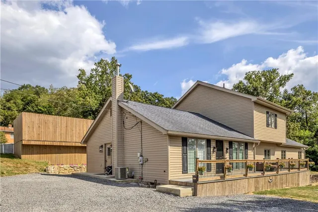 $375,000 | 4702 40th Avenue, New Brighton, PA 15066