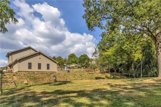 $375,000 | 4702 40th Avenue, New Brighton, PA 15066