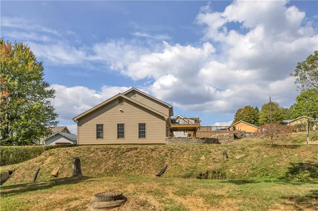 $375,000 | 4702 40th Avenue, New Brighton, PA 15066