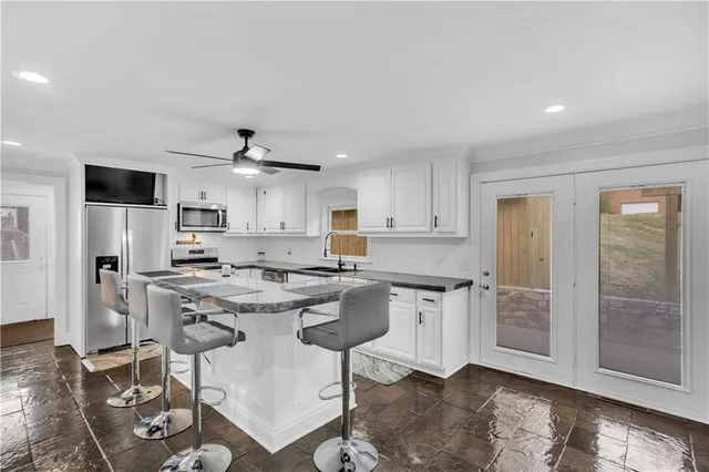 $375,000 | 4702 40th Avenue, New Brighton, PA 15066