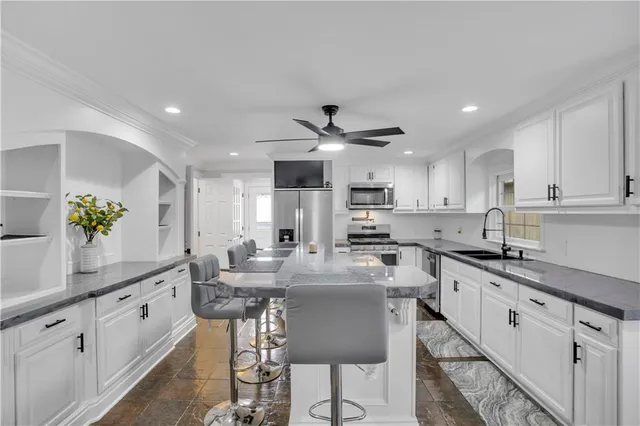 $375,000 | 4702 40th Avenue, New Brighton, PA 15066