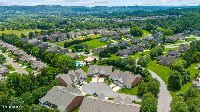 $599,900 | 7608 Charmwood Way, Knoxville, TN 37938