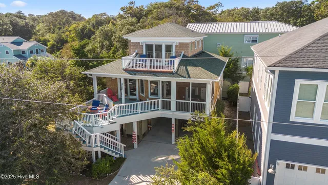 $979,000 | 642 South 4th Avenue, Kure Beach, NC 28449