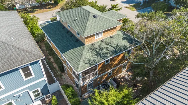 $979,000 | 642 South 4th Avenue, Kure Beach, NC 28449