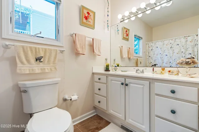 $979,000 | 642 South 4th Avenue, Kure Beach, NC 28449