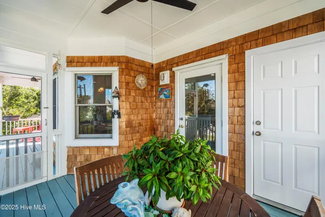 $979,000 | 642 South 4th Avenue, Kure Beach, NC 28449