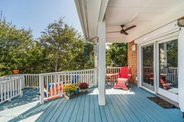 $979,000 | 642 South 4th Avenue, Kure Beach, NC 28449
