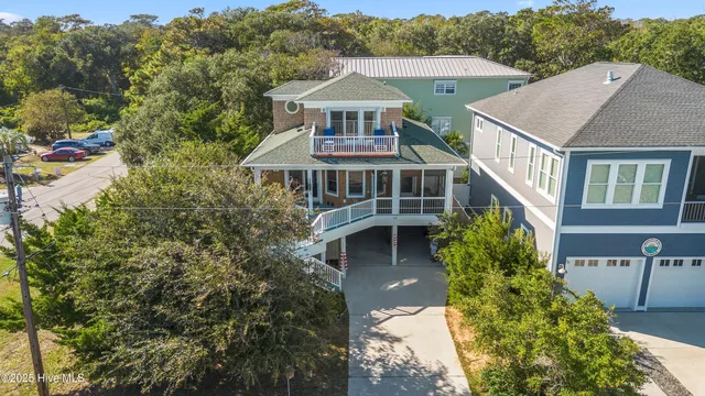 $979,000 | 642 South 4th Avenue, Kure Beach, NC 28449