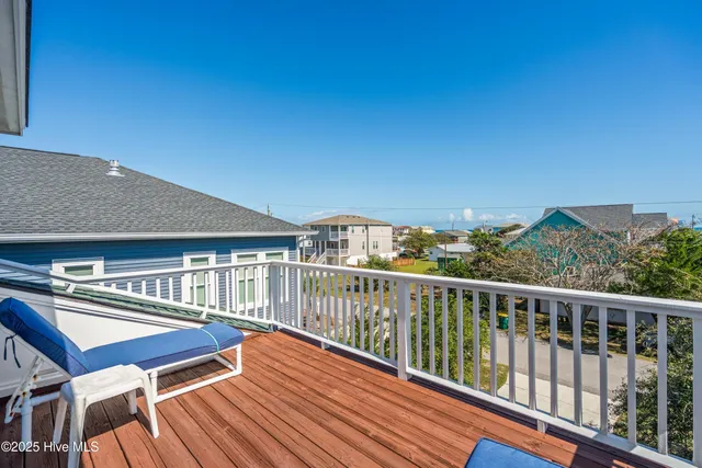 $979,000 | 642 South 4th Avenue, Kure Beach, NC 28449