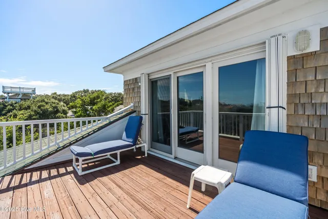 $979,000 | 642 South 4th Avenue, Kure Beach, NC 28449