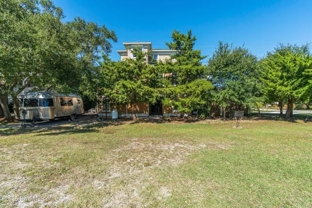 $979,000 | 642 South 4th Avenue, Kure Beach, NC 28449