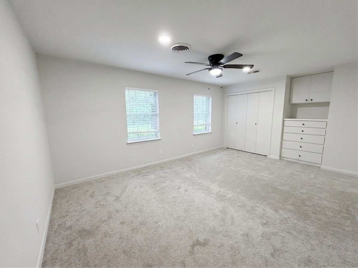 365 Piney Point Road Houston, TX 77024 - Photo 13 of 37