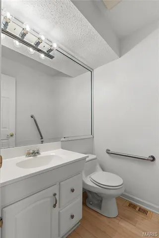 $239,900 | 11620 Heather Dale Drive, St. Louis, MO 63146