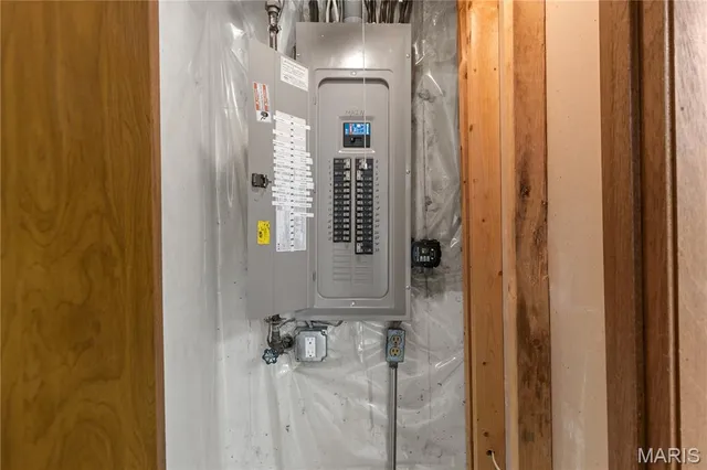 $239,900 | 11620 Heather Dale Drive, St. Louis, MO 63146