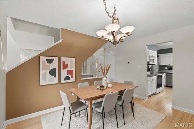 $239,900 | 11620 Heather Dale Drive, St. Louis, MO 63146