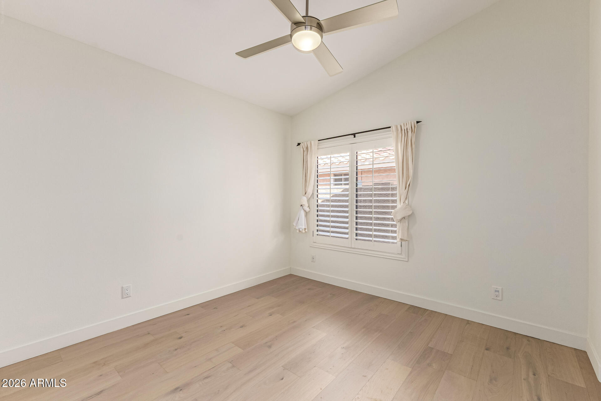 757 East Courtney Lane Tempe, AZ 85284 - Photo 23 of 36 30-Courtney