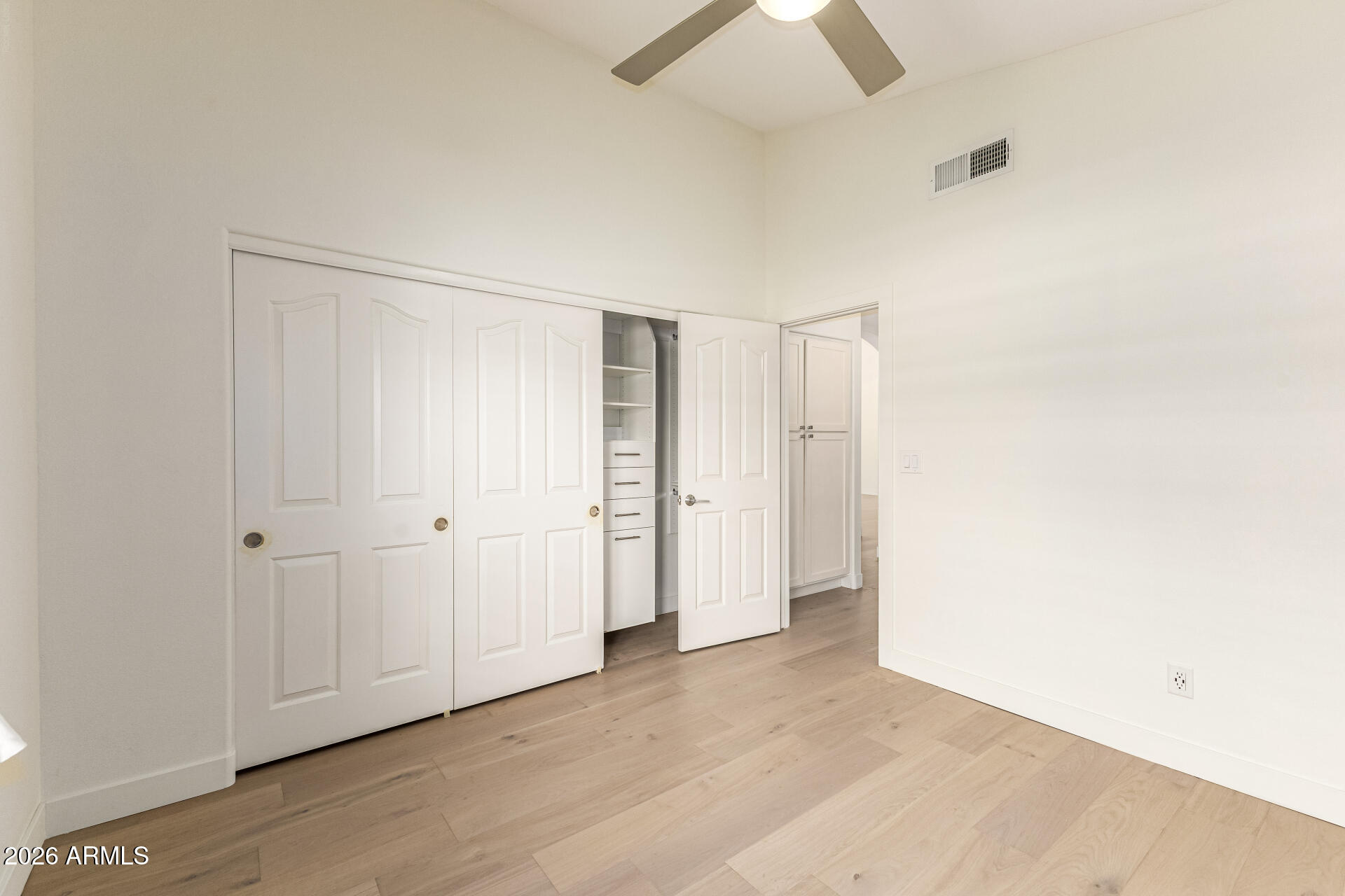 757 East Courtney Lane Tempe, AZ 85284 - Photo 29 of 36 31-Courtney