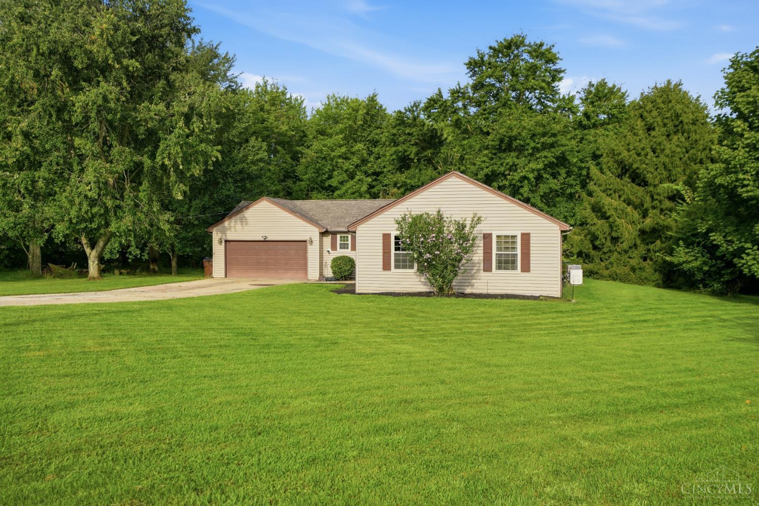 3051 Bachelier Road Amelia, OH 45102 - Photo 7 of 38 Gallery Image 7