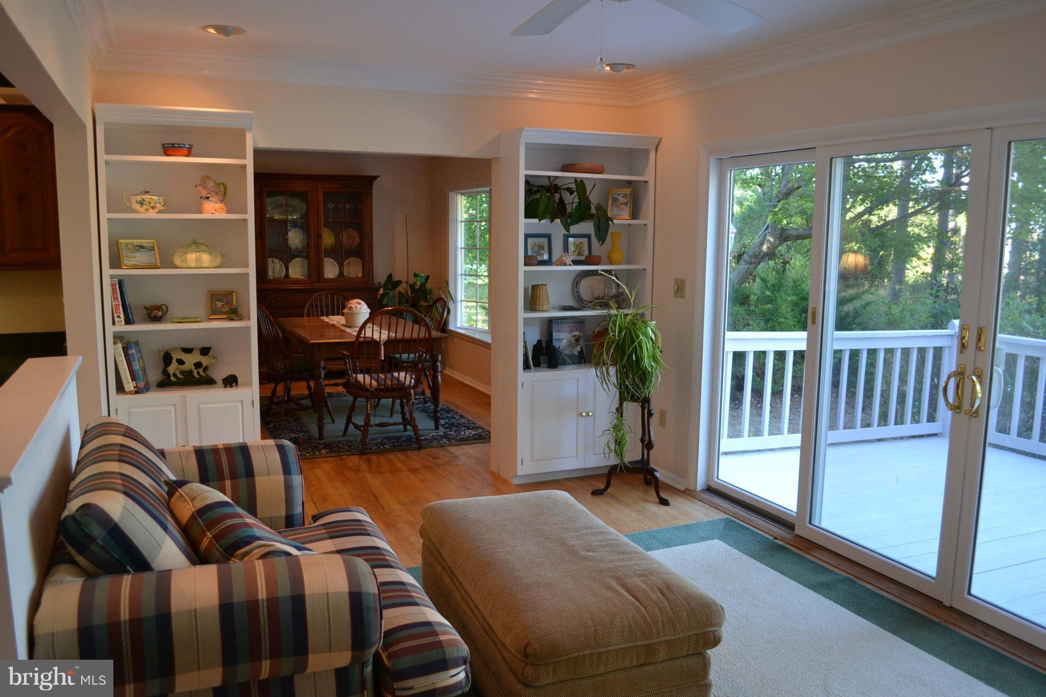 6229 Long Point Road Neavitt, MD 21652 - Photo 13 of 30 Family Room