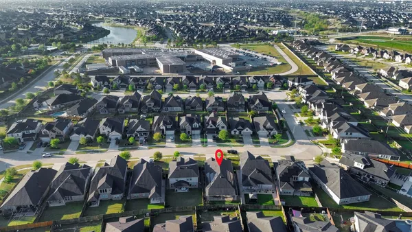 $3,300 | 28634 Monarch Cliffs Drive, Fulshear, TX 77441