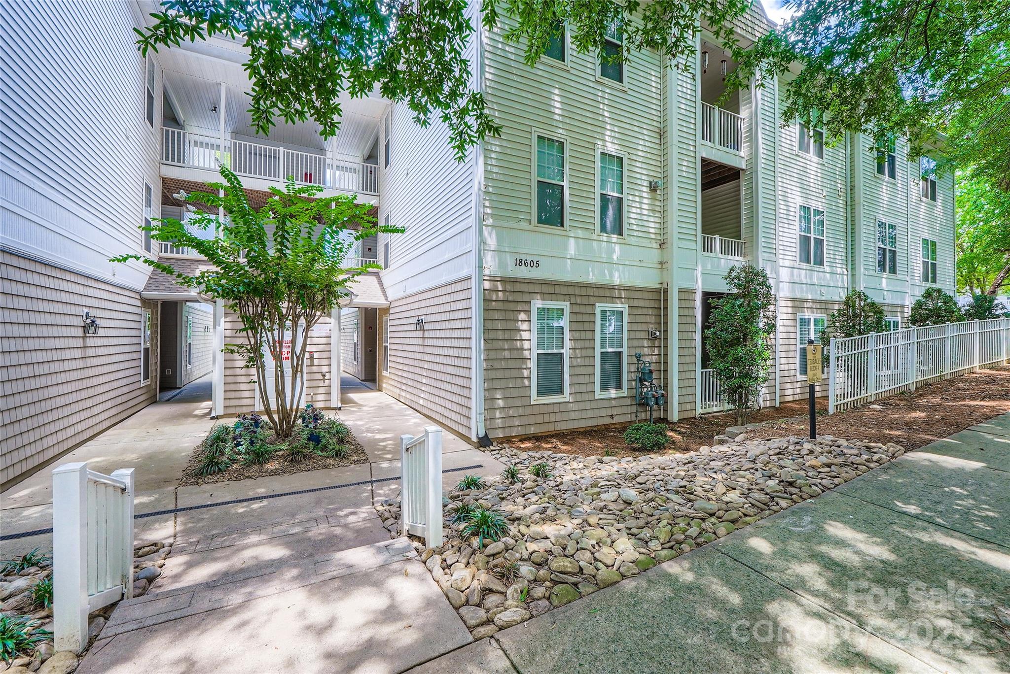 18605 Ruffner Drive, Unit 3E Cornelius, NC 28031 - Photo 1 of 34 Gallery Image 1