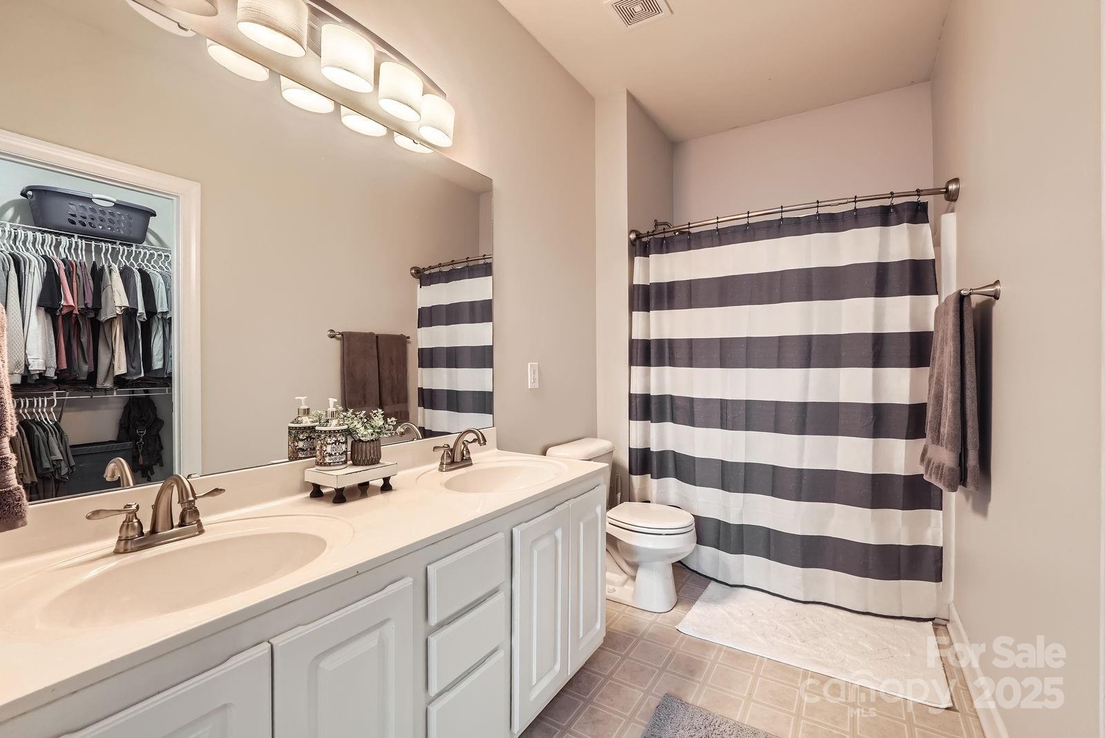 18605 Ruffner Drive, Unit 3E Cornelius, NC 28031 - Photo 11 of 34 Gallery Image 11