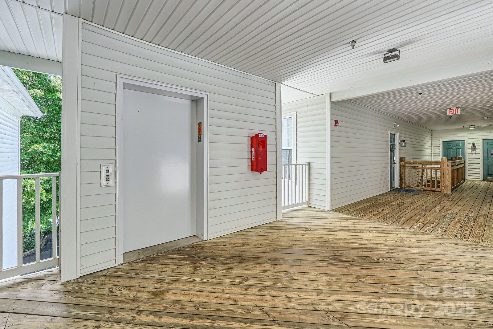 18605 Ruffner Drive, Unit 3E Cornelius, NC 28031 - Photo 15 of 34 Gallery Image 15