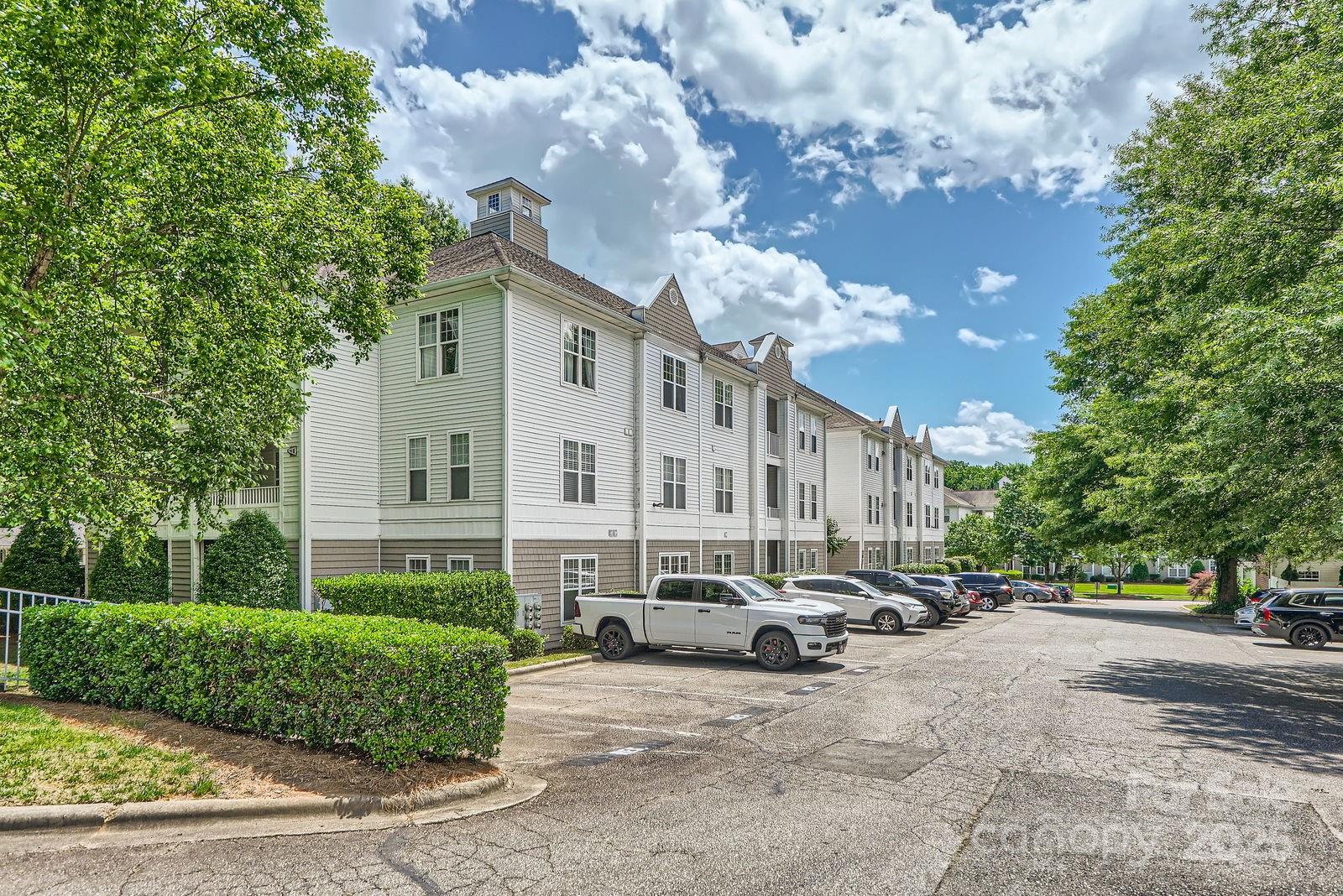 18605 Ruffner Drive, Unit 3E Cornelius, NC 28031 - Photo 33 of 34 Gallery Image 33