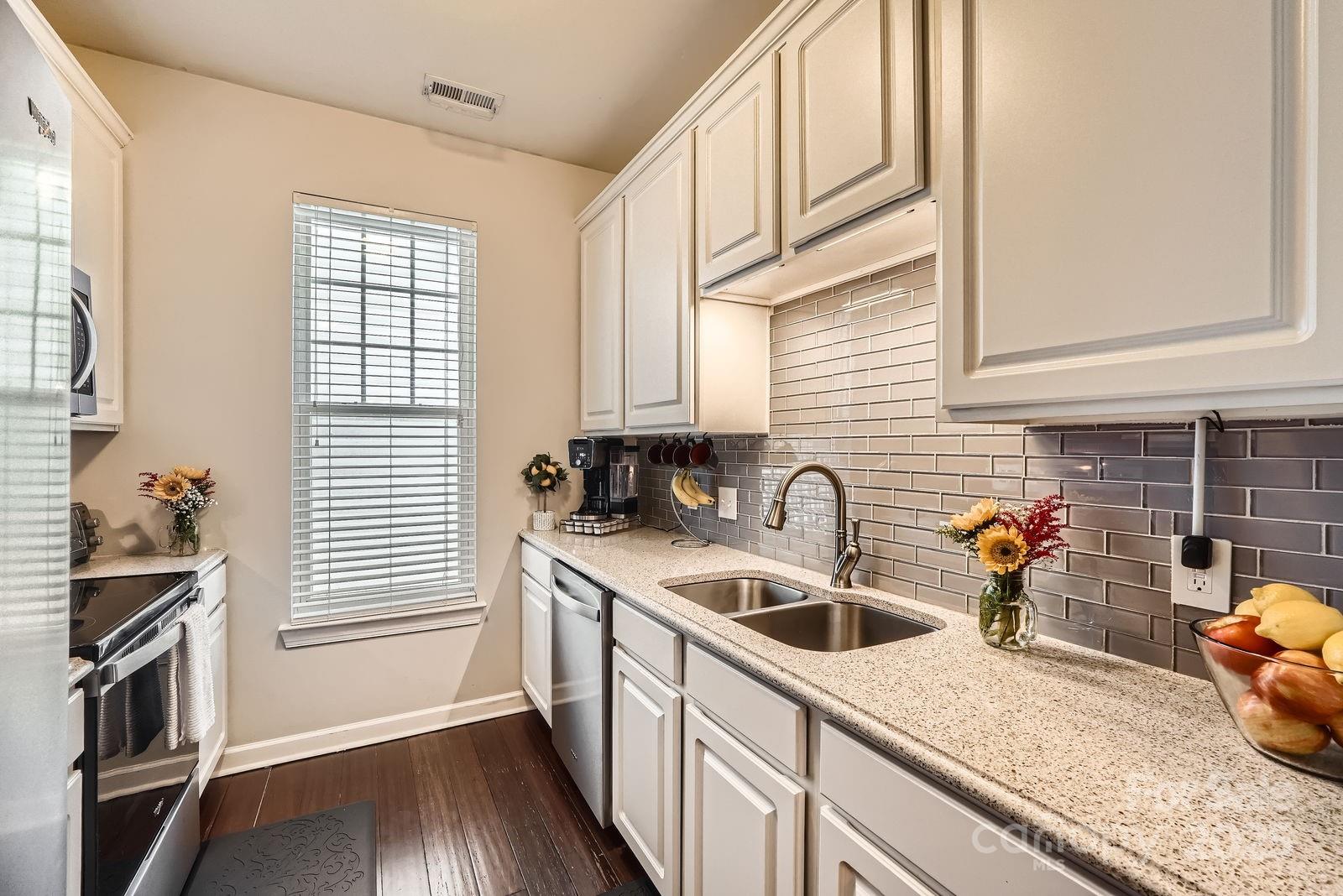 18605 Ruffner Drive, Unit 3E Cornelius, NC 28031 - Photo 6 of 34 Gallery Image 6