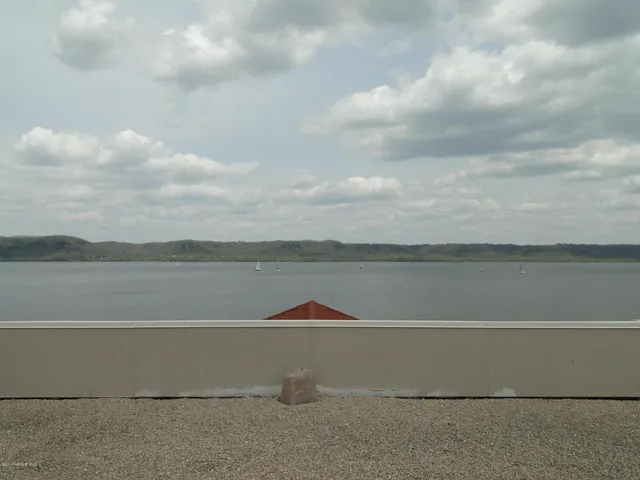 $295,000 | 1401 North Lakeshore Drive, Unit 209, Lake City, MN 55041