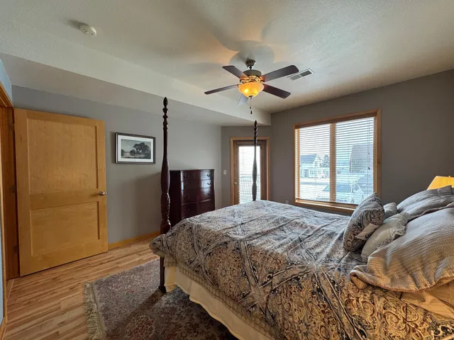 $295,000 | 1401 North Lakeshore Drive, Unit 209, Lake City, MN 55041