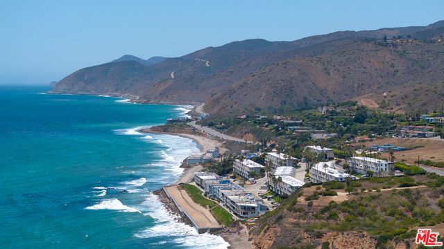 a view of outdoor space