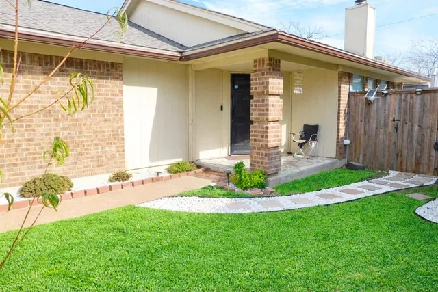 $220,000 | 4220 Amy Drive, Mesquite, TX 75150