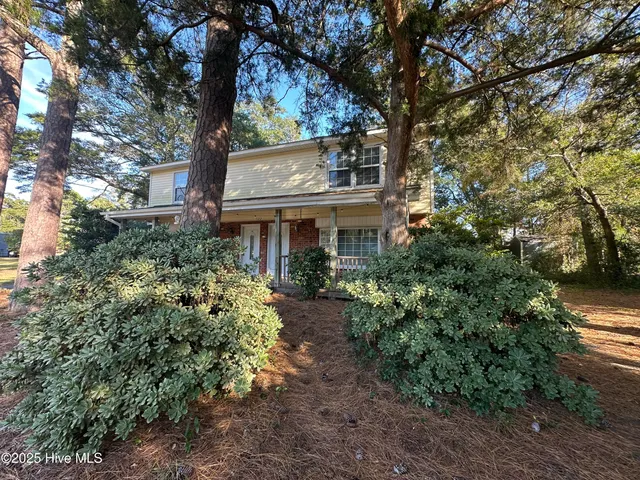 $1,550 | 422 East Leonard Street, Unit B, Southport, NC 28461