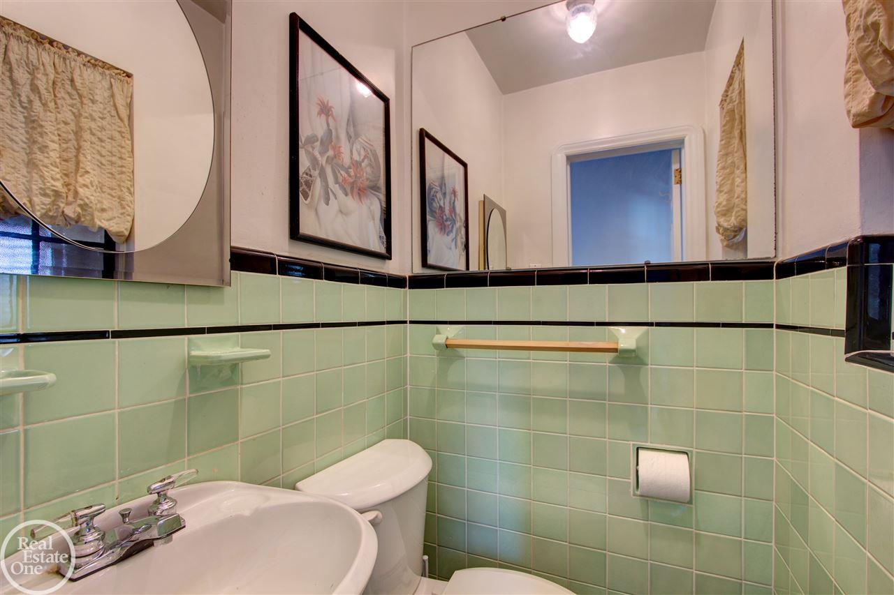 271 Moran Road Grosse Pointe Farms, MI 48236 - Photo 26 of 41