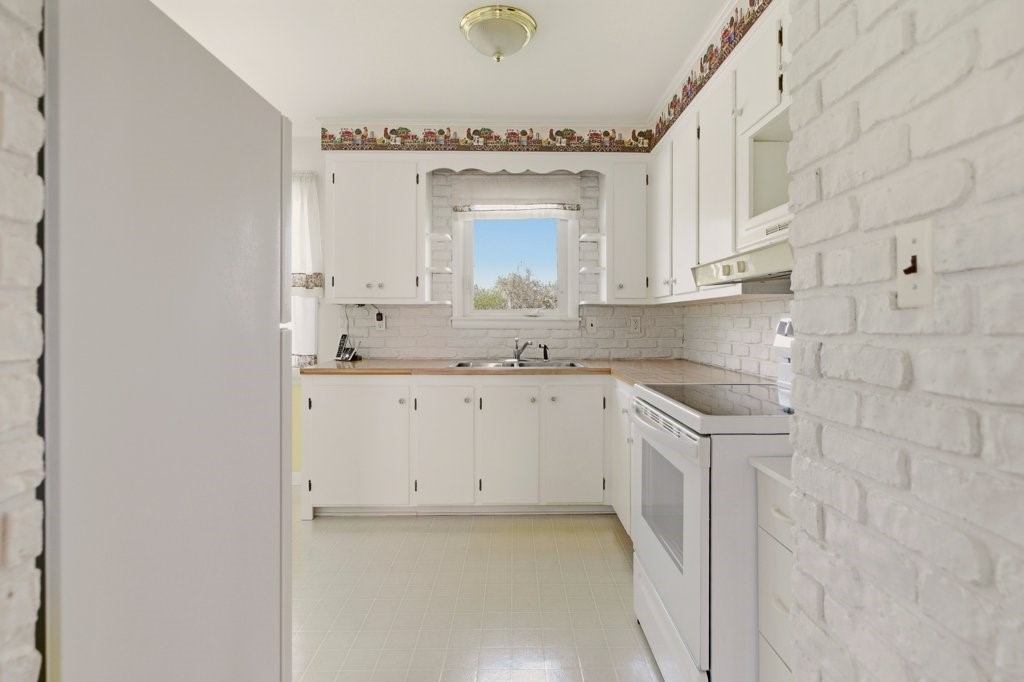 58 Redwood Road Portsmouth, RI 02871 - Photo 13 of 31