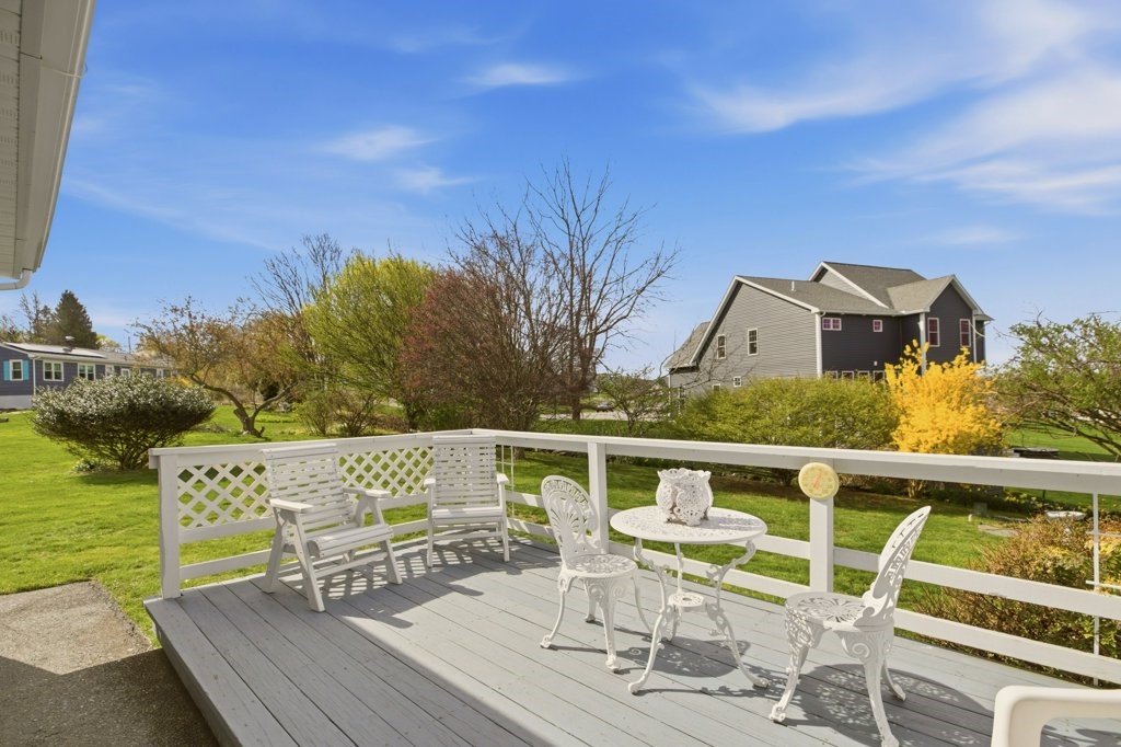 58 Redwood Road Portsmouth, RI 02871 - Photo 25 of 31