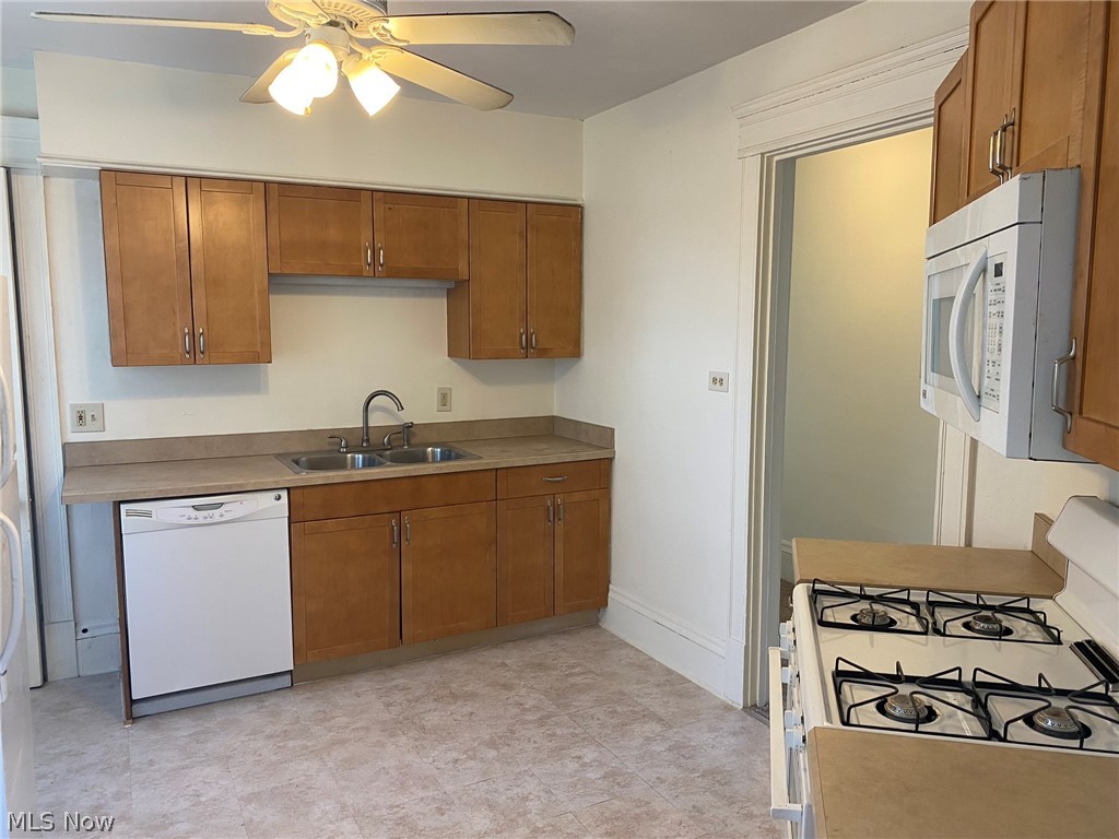 2709 Noble Road Cleveland Heights, OH 44121 - Photo 13 of 35