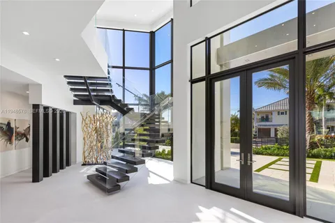 $22,500,000 | 51 Isla Bahia Drive, Fort Lauderdale, FL 33316